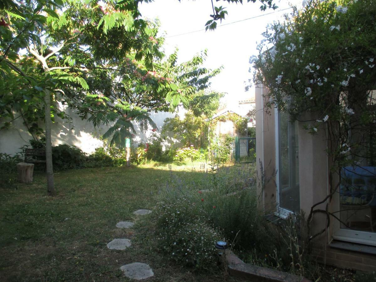 Chambres D'Hotes Chez Melody La Rochelle  Eksteriør billede